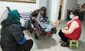 巢湖民政开展12.5国际志愿者日关爱残疾老人活动